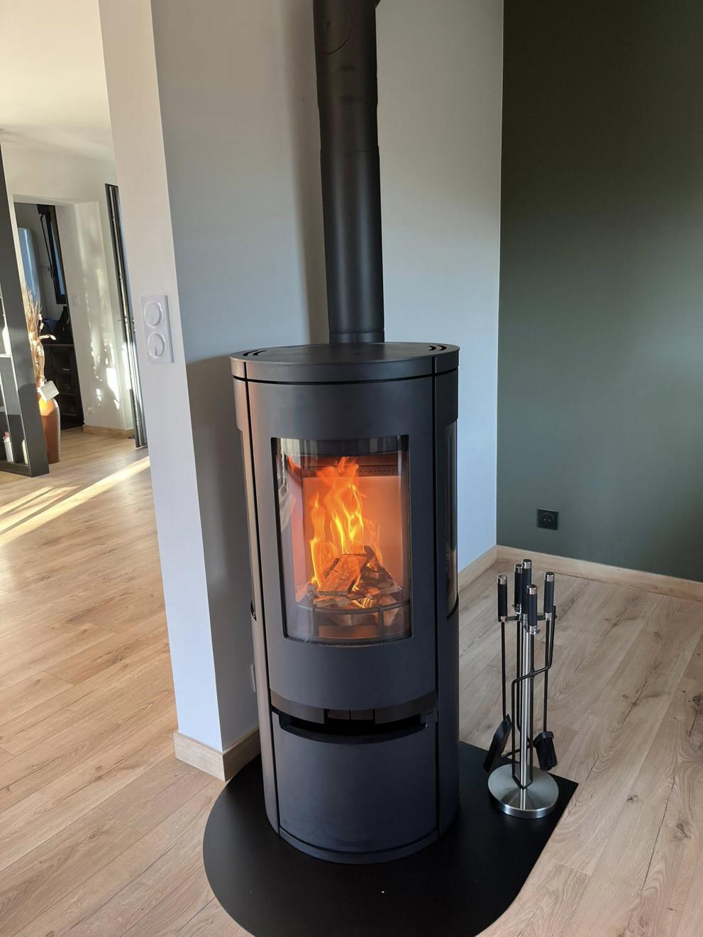 Pose d'un poêle à Saint-Yvi